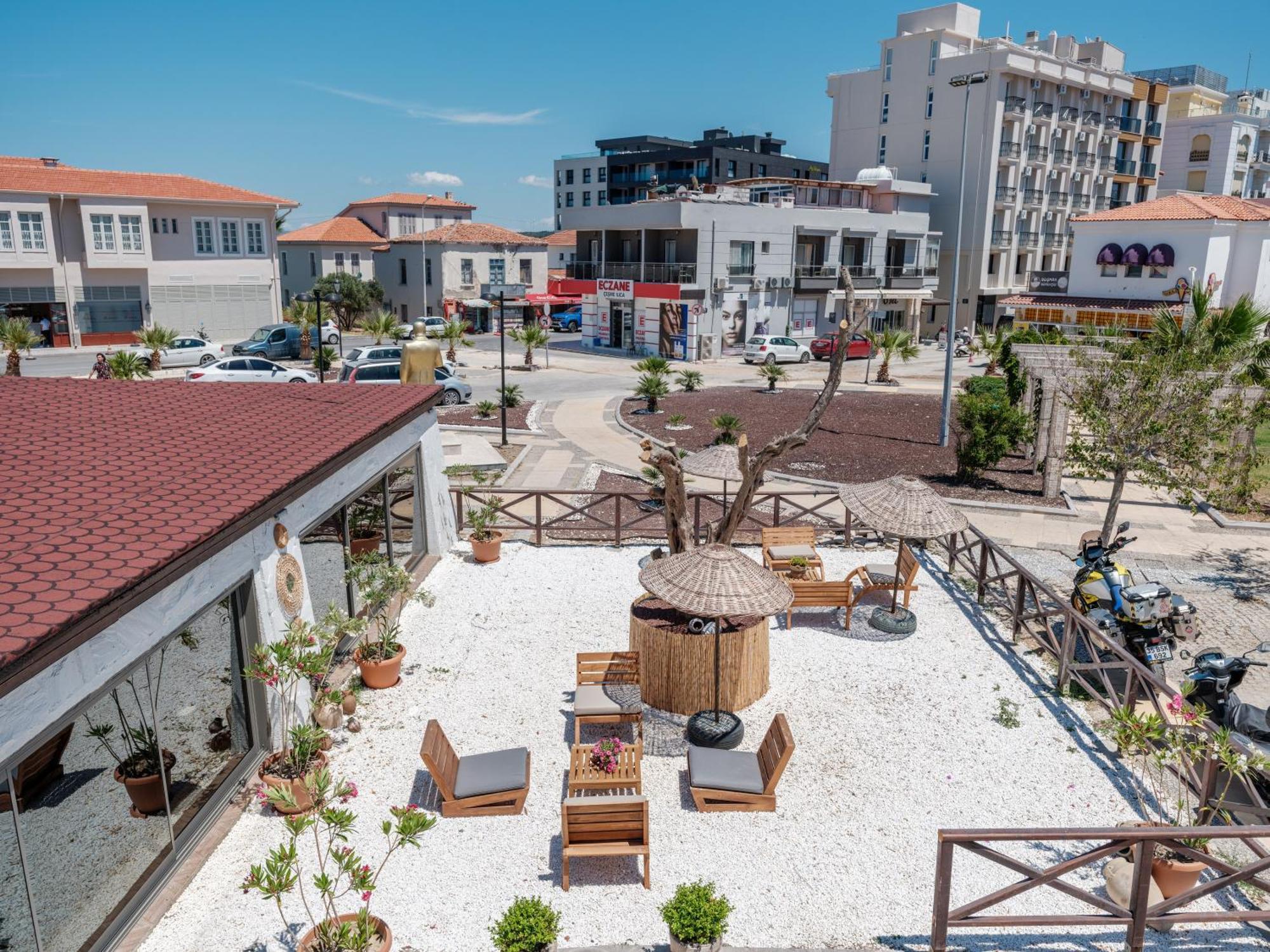 Cumbalica Garden Hotel Çeşme Exterior photo